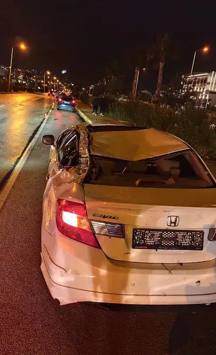 Fırtına ve Hortum Seraları Yıktı, Yollar Göle Döndü 23